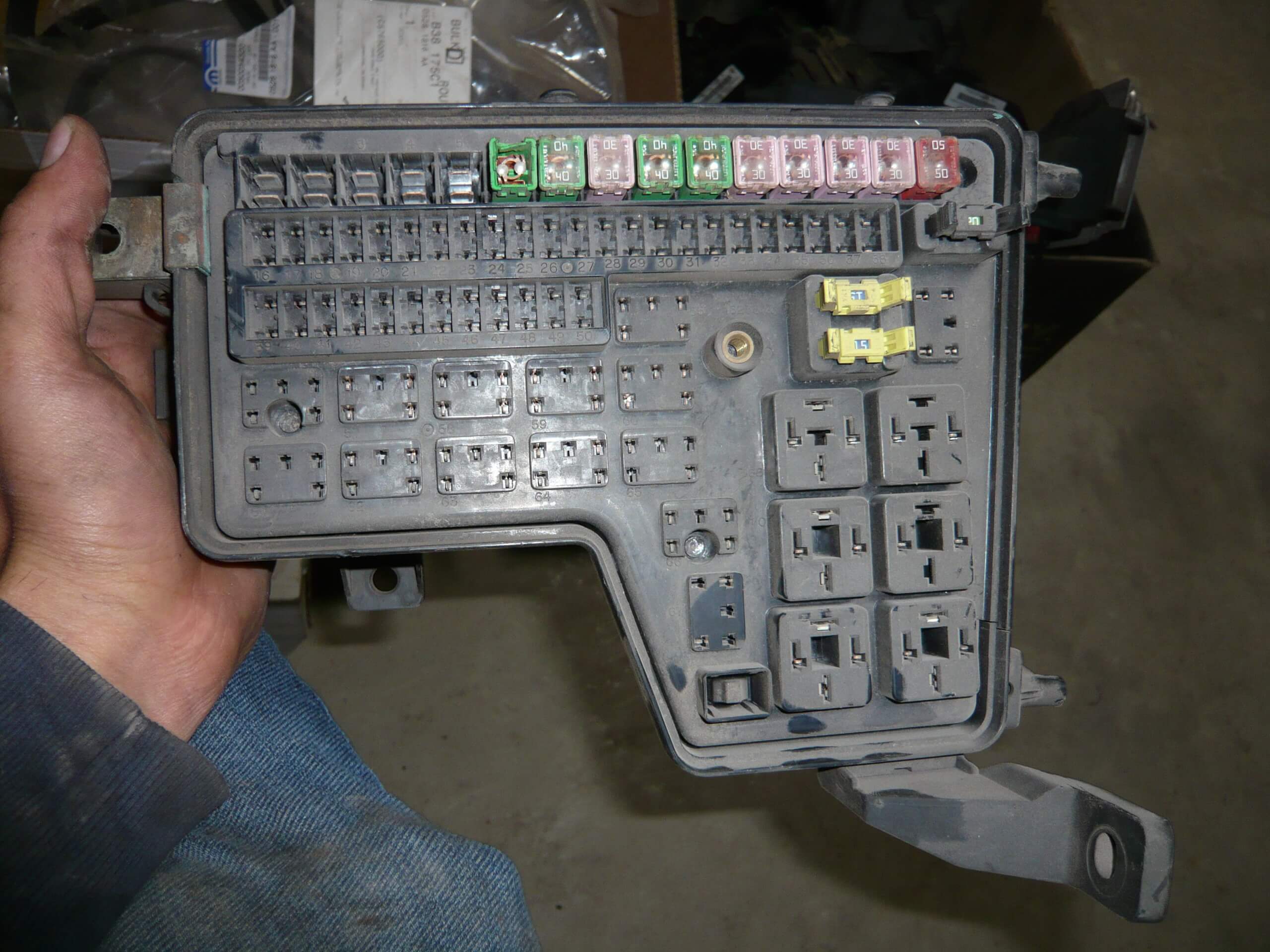 Fuse Box / TIMP Module 2002 2005 1500 Used 05026034AA No