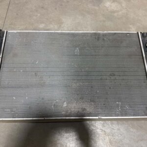 2019 - 2024 Ram 2500 3500 Cummins ETL Rad (68322487AC) (couple minor marks in tubes)(see pics)