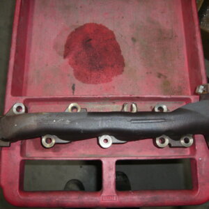 Exhaust manifold 6.4 Hemi right side